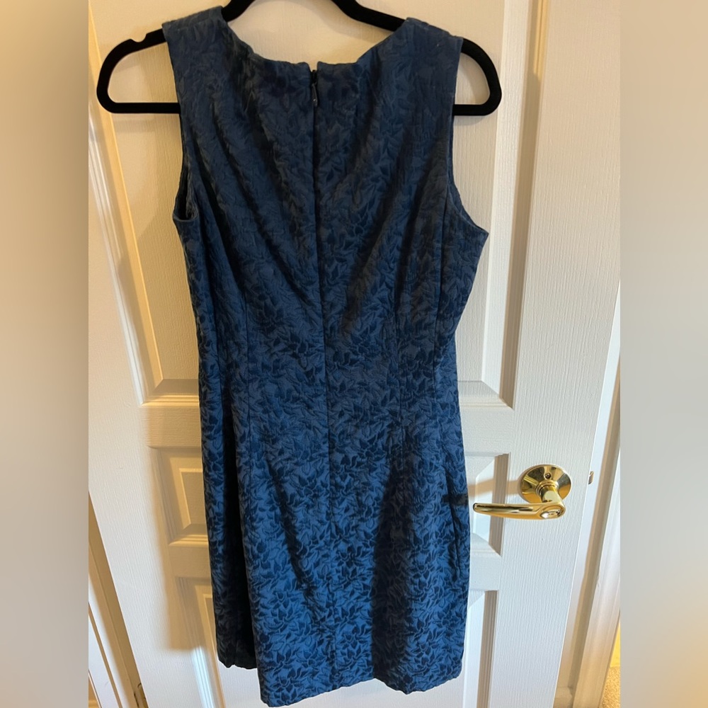 Patterned blue dress - New York and Company x Eva Mendes - Size 8 - Picture 2 of 3